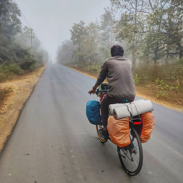 ಸೈಕ್ಲಿಂಗ್ ಮೂಲಕ 24 ಸಾವಿರ ಕಿ.ಮೀ ಪ್ರಯಾಣಿಸಿ ವಿಶ್ವದಾಖಲೆ ನಿರ್ಮಿಸಿದ ಬೆಂಗಳೂರು ಯುವಕರು