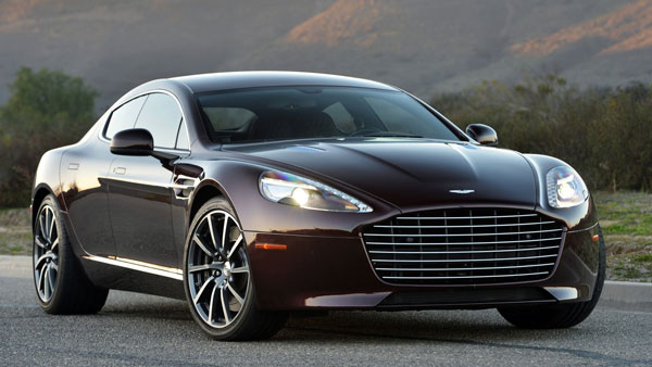 ರಣವೀರ್​ - ದೀಪಿಕಾ ದಂಪತಿಯ ಕಾರು ಕಲಕ್ಷನ್: ಇವರ ಬಳಿ ಇದೆ ಬಹುಕೋಟಿ ಬೆಲೆಯ ಹಲವು ಕಾರುಗಳು