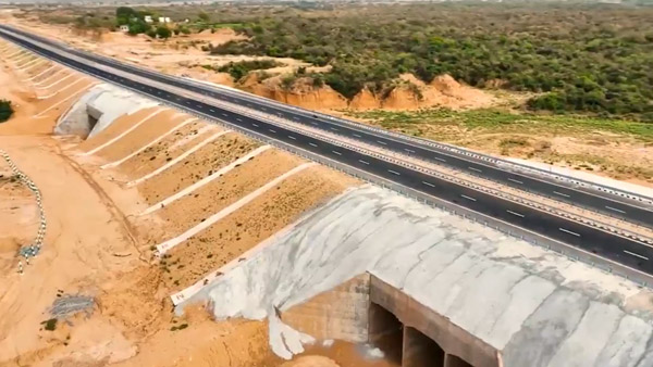 ರೂ.14 ಸಾವಿರ ಕೋಟಿ ವೆಚ್ಚದಲ್ಲಿ ನಿರ್ಮಾಣವಾಗಿರುವ ಬುಂದೇಲ್‌ಖಂಡ್ ಎಕ್ಸ್‌ಪ್ರೆಸ್‌ವೇ ವಿಶೇಷತೆಗಳಿವು!