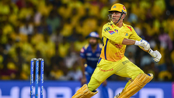 ಅಪರೂಪದ ವಿಂಟೇಜ್ ಕಾರ್ ಡ್ರೈವ್ ಮಾಡಿದ ಎಂಎಸ್ ಧೋನಿ