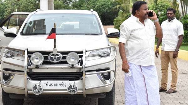 ಭಾರತದಲ್ಲಿ ಬಿಡುಗಡೆಯಾಗುವ ಮುನ್ನವೇ ಬಹುಬೇಡಿಕೆಯ ಕಾರನ್ನು ಪಡೆದುಕೊಂಡ ರಾಜಕಾರಣಿ