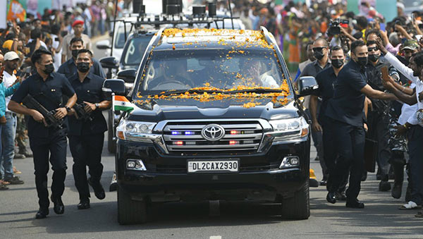 ಹತ್ತಿರಕ್ಕೂ ಬರುವಂತಿಲ್ಲ... ಪ್ರಧಾನಿ ಮೋದಿ ಕಾರಿನಲ್ಲಿವೆ ಅತ್ಯಾಧುನಿಕ ಸುರಕ್ಷತಾ ವೈಶಿಷ್ಟ್ಯಗಳು!