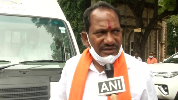 ಪ್ರಾಣಿಗಳಿಗೆ ಸ್ಥಳದಲ್ಲೇ ಚಿಕಿತ್ಸೆ ನೀಡುವ 82 'ಪಶು ಸಂಜೀವಿನಿ' ಆಂಬ್ಯುಲೆನ್ಸ್‌ಗಳಿಗೆ ನಾಳೆ ಚಾಲನೆ