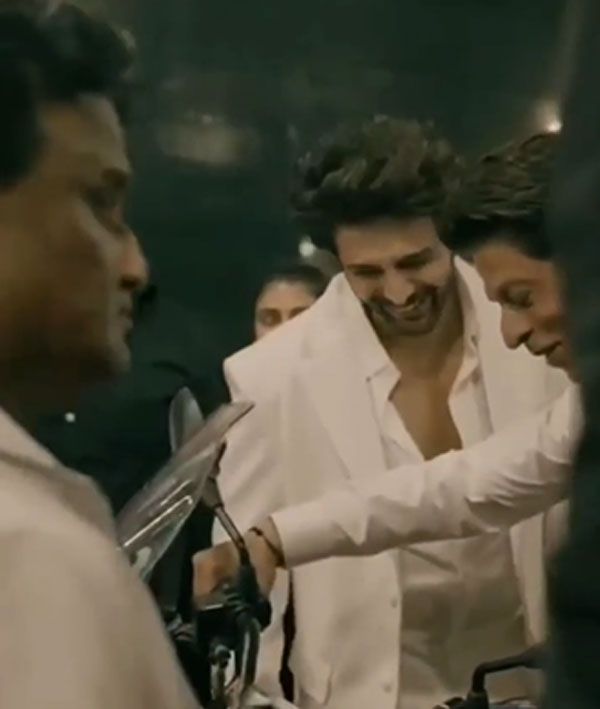 ಬಾಲಿವುಡ್‌ನ ಜನಪ್ರಿಯ ನಟರ ಗಮನಸೆಳೆದ ಹೊಸ ಹೋಂಡಾ ಸಿಬಿ500ಎಕ್ಸ್ ಬೈಕ್ 