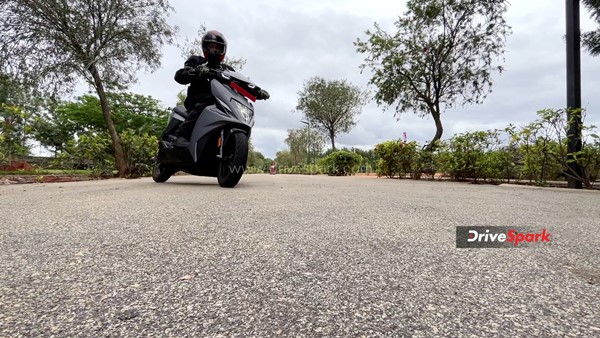 ಅಧಿಕ ಮೈಲೇಜ್, ಆಕರ್ಷಕ ವಿನ್ಯಾಸ ಹೊಂದಿರುವ ಸಿಂಪಲ್ ಒನ್ ಇವಿ ಸ್ಕೂಟರ್ ರಿವ್ಯೂ 