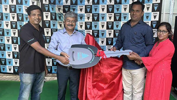 ಕ್ರಾಟೋಸ್ ಮತ್ತು ಕ್ರಾಟೋಸ್ ಆರ್ ಇವಿ ಬೈಕ್ ವಿತರಣೆ ಆರಂಭಿಸಿದ ಟಾರ್ಕ್ ಮೋಟಾರ್ಸ್