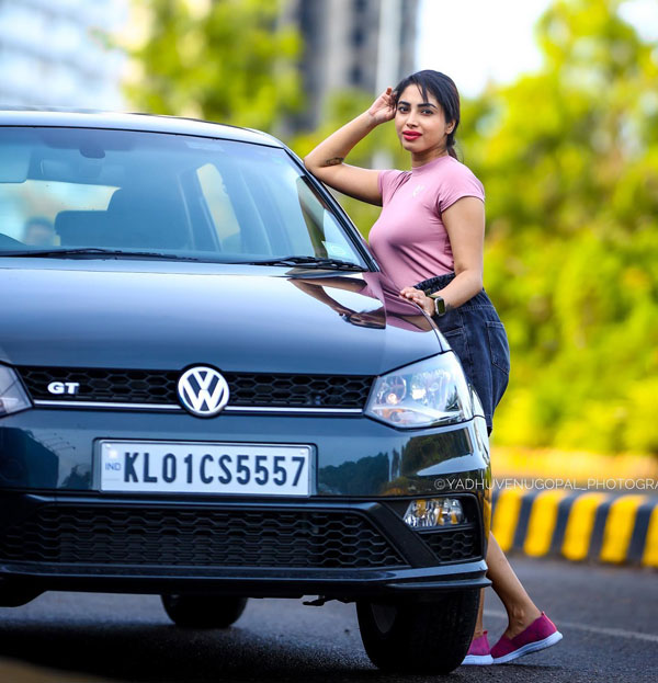 ಎಷ್ಟೇ ದುಬಾರಿ ಕಾರು ಖರೀದಿಸಿದರೂ ನಿನ್ನ ಕಾರಿಗಿಂತ ನೀನೇ ಚಂದ: ಅಭಿಮಾನಿಗಳ ಕಮೆಂಟ್ಸ್‌ಗೆ ನಟಿ ಫಿದಾ