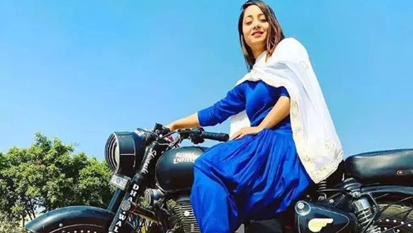 ಪೊಲೀಸ್ ಸಿಬ್ಬಂದಿಗೆ ಕಪಾಳಮೋಕ್ಷ ಮಾಡಿದ ಸ್ಟಂಟ್ ರೈಡರ್ 'ಬುಲೆಟ್ ರಾಣಿ' ಬಂಧನ 