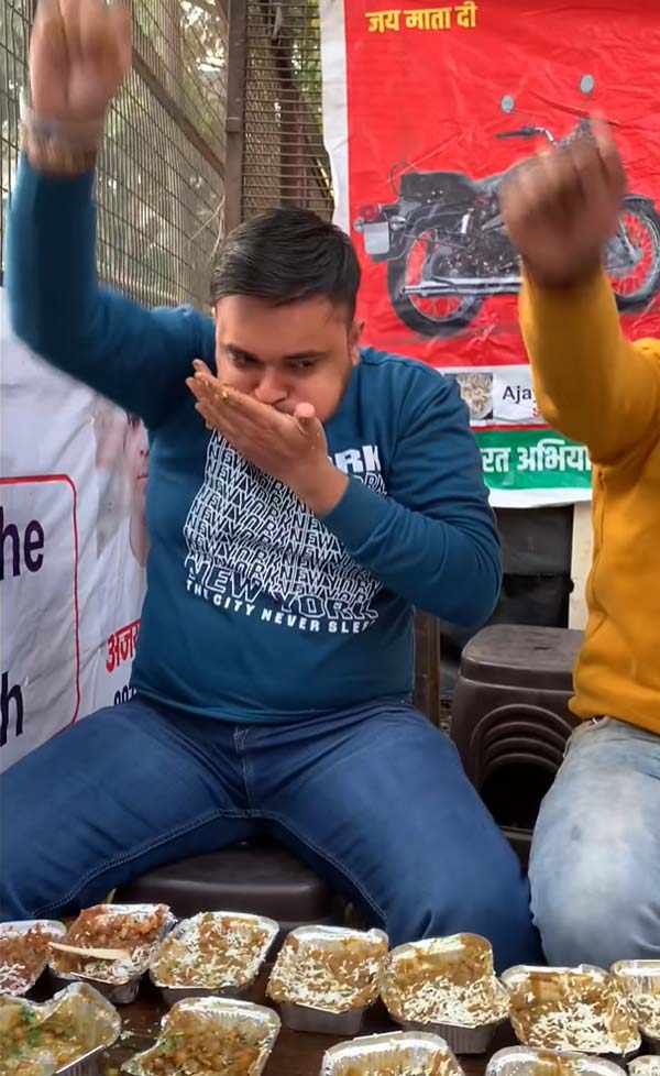 21 ಪ್ಲೇಟ್ ಚೋಲೆ ಕುಲ್ಚೆ ತಿಂದು ಬುಲೆಟ್ ಬೈಕ್ ಗೆದ್ದ ಯುವಕ: ಆದ್ರೆ ಬಹುಮಾನ ಕೈಬಿಟ್ಟ, ಕಾರಣ ಇಲ್ಲಿದೆ! 