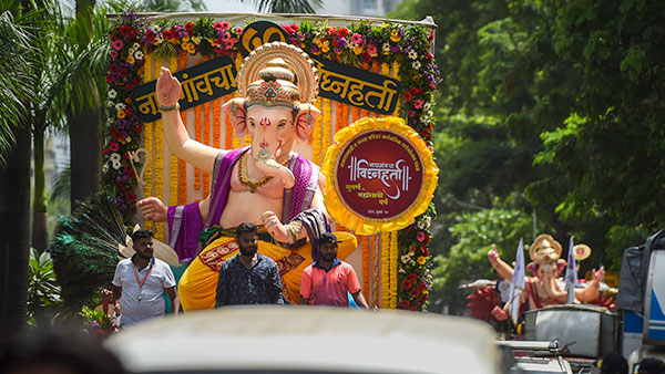 ಗಣೇಶನ ಮೂರ್ತಿ ಮೆರವಣಿಗೆಗೆ ಪ್ರತ್ಯೇಕ ಪಥವನ್ನು ಏರ್ಪಡಿಸಲು ಸಾರ್ಕಾರ ಆದೇಶ