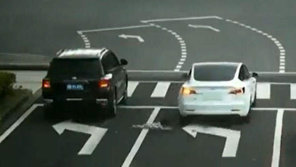 ಬೃಹತ್ ವಾಹನಗಳ ಬ್ಲೈಂಡ್ ಸ್ಪಾಟ್‌ ಬಗ್ಗೆ ತಿಳಿದುಕೊಳ್ಳಿ: ಇದೇ ಪರಿಸ್ಥಿತಿ ನಿಮಗೂ ಬರಬಹುದು! 