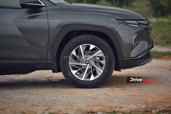 ಅತ್ಯಾಧುನಿಕ ತಂತ್ರಜ್ಞಾನ, ಹಲವು ಫೀಚರ್ಸ್ ಒಳಗೊಂಡ 2022 ಹ್ಯುಂಡೈ ಟ್ಯೂಸಾನ್ ರಿವ್ಯೂ 