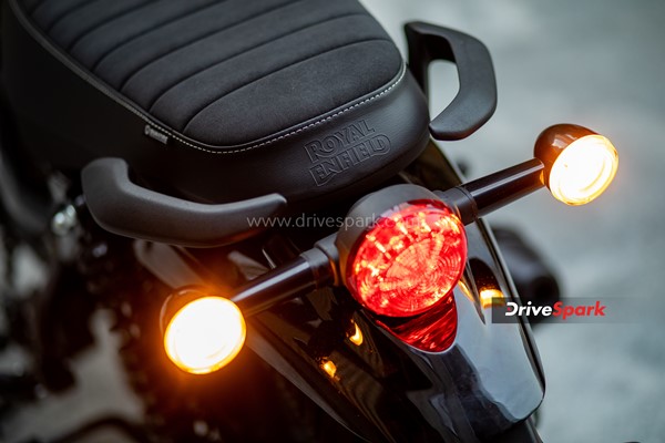 ಹಂಟರ್ 350 ಮಾದರಿಯಲ್ಲಿ ಖರೀದಿ ಮಾಡಬಹುದಾದ 5 ಅತ್ಯುತ್ತಮ ಆಕ್ಸೆಸರಿಸ್‌ಗಳಿವು!