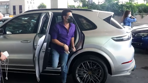 ದುಬಾರಿ ಬೆಲೆಯ ಸ್ಪೋರ್ಟ್ಸ್ ಕಾರ್ ಓಡಿಸುತ್ತಾ ಮುಂಬೈ ರಸ್ತೆಗಳಲ್ಲಿ ಕಾಣಿಸಿಕೊಂಡ ಸಚಿನ್ ತೆಂಡೂಲ್ಕರ್ 