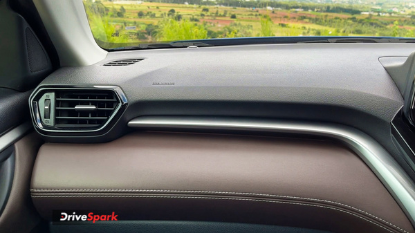 ಅತಿ ಹೆಚ್ಚು ಮೈಲೇಜ್ ಹೊಂದಿರುವ ಟೊಯೋಟಾ ಅರ್ಬನ್ ಕ್ರೂಸರ್ ಹೈರಿಡರ್‌ನ ಫಸ್ಟ್‌ ಡ್ರೈವ್ ರಿವ್ಯೂ 