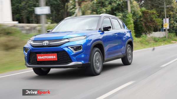 ಅತಿ ಹೆಚ್ಚು ಮೈಲೇಜ್ ಹೊಂದಿರುವ ಟೊಯೋಟಾ ಅರ್ಬನ್ ಕ್ರೂಸರ್ ಹೈರಿಡರ್‌ನ ಫಸ್ಟ್‌ ಡ್ರೈವ್ ರಿವ್ಯೂ 