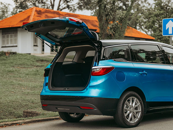 ನಮ್ಮ ಬೆಂಗಳೂರಿನಲ್ಲಿ ಮೊದಲ ಎಲೆಕ್ಟ್ರಿಕ್ ಕಾರು ಮಾರಾಟ ಮಳಿಗೆ ಆರಂಭಿಸಿದ ಬಿವೈಡಿ