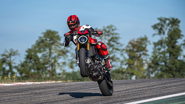 ಆಕರ್ಷಕ ವಿನ್ಯಾಸದಲ್ಲಿ ಹೊಸ ಡುಕಾಟಿ ಮಾನ್‌ಸ್ಟರ್ ಎಸ್‌ಪಿ ಬೈಕ್ ಅನಾವರಣ