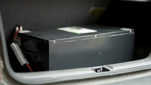 ಮೂರು ದಿನಗಳಲ್ಲಿ ಪೆಟ್ರೋಲ್ ಕಾರನ್ನು ಎಲೆಕ್ಟ್ರಿಕ್ ಆಗಿ ಪರಿವರ್ತಿಸಿದ ವ್ಯಕ್ತಿ: ಪ್ರತಿ ಕಿ.ಮೀಗೆ ಕೇವಲ 1 ರೂ. ವೆಚ್ಚ