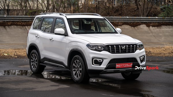 ಸ್ಕಾರ್ಪಿಯೋ-ಎನ್ ಎಸ್‌ಯುವಿ ವಿತರಣೆಗೆ ಅಧಿಕೃತವಾಗಿ ಚಾಲನೆ ನೀಡಿದ ಮಹೀಂದ್ರಾ 