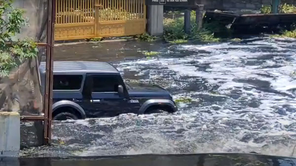 ಇದೇ ಕಾರಣಕ್ಕೆ ಥಾರ್‌ಗೆ ಇಷ್ಟು ಬೇಡಿಕೆ: ಬೆಂಗಳೂರು ಪ್ರವಾಹದಲ್ಲಿ ಮುನ್ನುಗ್ಗಿದ ಮಹೀಂದ್ರಾ ಥಾರ್