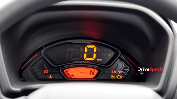 ಹೊಸ ವಾಹನ ಖರೀದಿಸಿದಾಗ ಓಡೋಮೀಟರ್ ಪರಿಶೀಲಿಸಿದ್ದೀರಾ: 0 ಕಿ.ಮೀ ಯಾಕೆ ತೋರಿಸುವುದಿಲ್ಲ? 