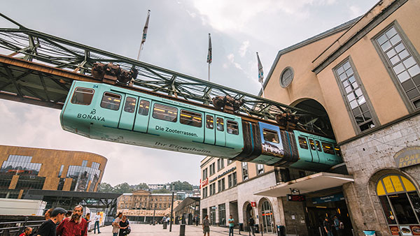 ಶೀಘ್ರದಲ್ಲೇ ಟ್ರಾಫಿಕ್ ಮುಕ್ತವಾಗಲಿದೆ ಬೆಂಗಳೂರು: ಸ್ಕೈಬಸ್ ಯೋಜನೆ ಪ್ರಸ್ತಾಪಿಸಿದ ಸಚಿವ ಗಡ್ಕರಿ 