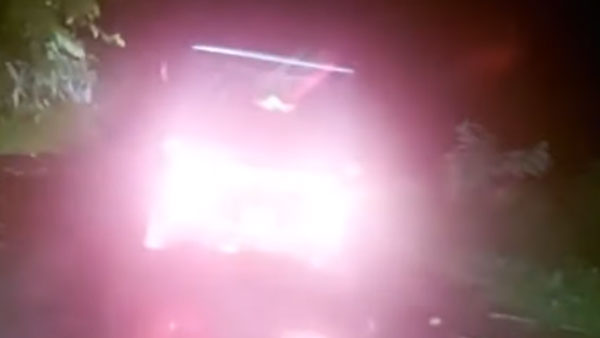 ಅಡ್ಡ ಬಂದ ಆಟೋವನ್ನು ಮೇಲಕ್ಕೆತ್ತಿ ನೆಲಕ್ಕೆ ಬಡಿದ ಕಾಡಮ್ಮೆ: ಭಯಾನಕ ವಿಡಿಯೋ ವೈರಲ್ 