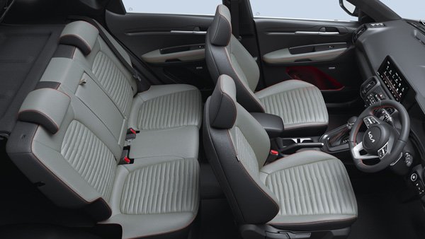 ಕಿಯಾ ಸಾನೆಟ್ ಎಕ್ಸ್-ಲೈನ್ VS ಹ್ಯುಂಡೈ ವೆನ್ಯೂ ಎನ್-ಲೈನ್: ಬೆಲೆ, ವಿನ್ಯಾಸ, ವೈಶಿಷ್ಟ್ಯಗಲ್ಲಿ ಯಾವುದು ಬೆಸ್ಟ್ 