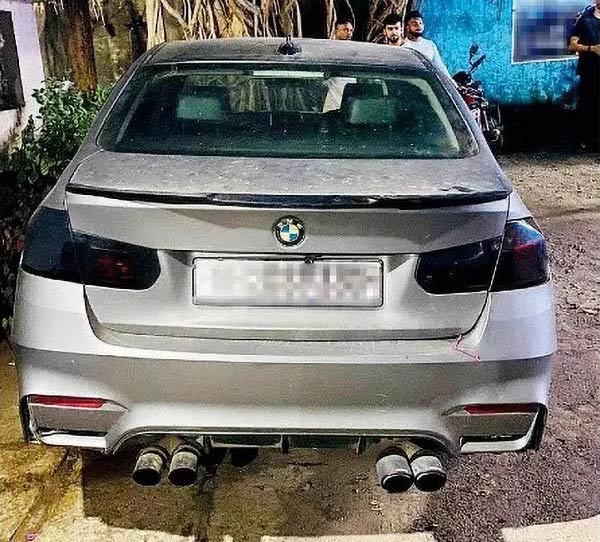 BMW ಕಾರಿನಲ್ಲಿ 23 ವರ್ಷದ ಯುವಕ ಹಿಟ್‌ ಅಂಡ್ ರನ್: ಪರಾರಿಗೆ ಯತ್ನಿಸಿ ಏರ್‌ಪೋರ್ಟ್‌ನಲ್ಲಿ ಸಿಕ್ಕಿಬಿದ್ದ 