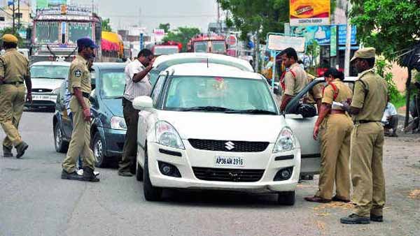 ಬೆಂಗಳೂರಿನಲ್ಲಿ ಎಲ್ಲರಿಗೂ ಒಂದೇ ನ್ಯಾಯ: ಹಾಫ್ ಹೆಲ್ಮೆಟ್ ಧರಿಸಿದ ಪೊಲೀಸ್ ಗೆ ಬಿತ್ತು ದಂಡ