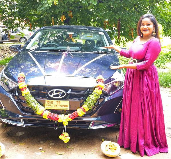 ಕಾಮಿಡಿ ಶೋಗಳಲ್ಲಿ ನಟಿಸಿಕೊಂಡು ಅತಿ ಕಡಿಮೆ ಸಮಯದಲ್ಲೇ ಹೊಸ ಕಾರು ಖರೀದಿಸಿದ ಹಾಸ್ಯ ನಟಿ 