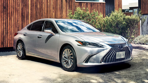 ಅತ್ಯುತ್ತಮ ಮೈಲೇಜ್ ನೀಡುವ ಲೆಕ್ಸಸ್ ಇಎಸ್300ಎಚ್ ಹೈಬ್ರಿಡ್ ಕಾರಿನ ವಿಶೇಷತೆಗಳು