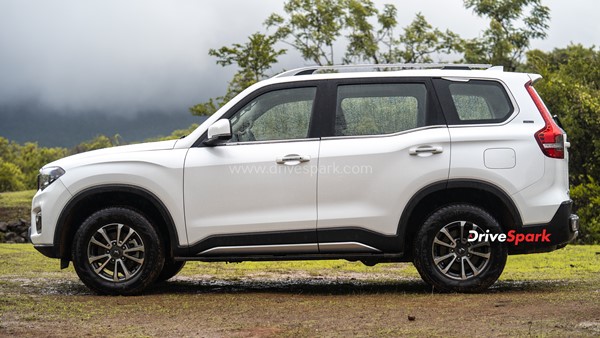 ಒಂದೇ ದಿನದಲ್ಲಿ ನೂರು ಸ್ಕಾರ್ಪಿಯೋ-ಎನ್ ಕಾರುಗಳನ್ನು ವಿತರಿಸಿದ ಮಹೀಂದ್ರಾ ಡೀಲರ್