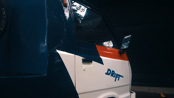 ಖಡಕ್ ಲುಕ್‌ನಲ್ಲಿ ಡ್ರಿಫ್ಟ್ ಟ್ರಕ್ ಆಗಿ ಮಾಡಿಫೈಗೊಂಡಿರುವ ಈ 2000 ಮಾಡಲ್ ಯಾವುದು ಗೊತ್ತಾ?