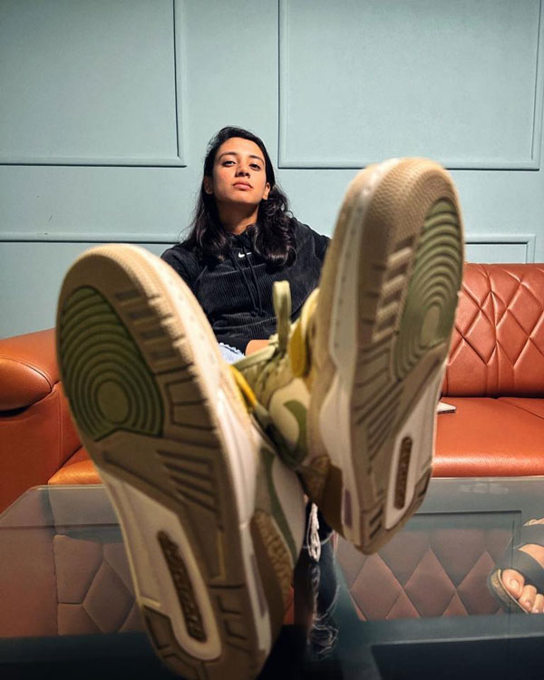 ಐಷಾರಾಮಿ ಕಾರು ಖರೀದಿಸಿದ ಭಾರತದ ಸ್ಟಾರ್ ಮಹಿಳಾ ಆಟಗಾರ್ತಿ ಸ್ಮೃತಿ ಮಂಧನಾ