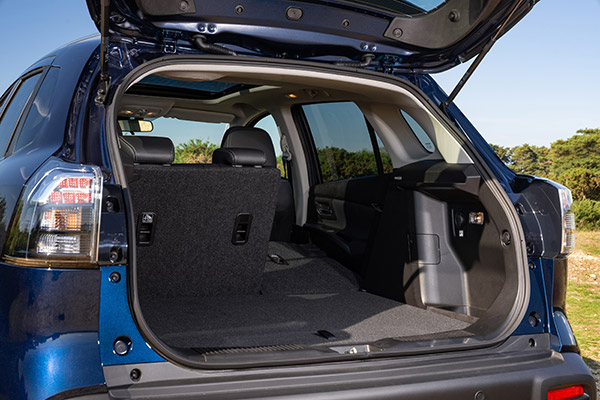 ಅಂತರಾಷ್ಟ್ರಿಯ ಮಾರುಕಟ್ಟೆಯಲ್ಲಿ ಸುಜುಕಿ ಎಸ್-ಕ್ರಾಸ್‌ನ ಸಂಪೂರ್ಣ ಹೈಬ್ರಿಡ್ ಆವೃತ್ತಿ ಬಿಡುಗಡೆ 