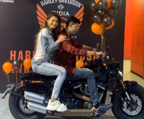 ನಟಿ ಊರ್ವಶಿ ರೌಟೇಲಾ ಬಳಿಯಿರುವ ಐಷಾರಾಮಿ ಕಾರುಗಳಿವು...