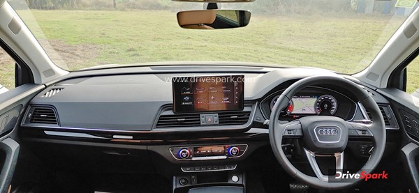 ದೇಶೀಯ ಮಾರುಕಟ್ಟೆಯಲ್ಲಿ ಆಡಿ 'Q5 ವಿಶೇಷ ಆವೃತ್ತಿ' ಬಿಡುಗಡೆ: ಬೆಲೆ ಮತ್ತು ವಿವರಗಳು...