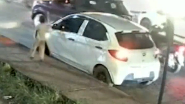 ಕಾರಿಗೆ ಒರಗಿದ್ದಕ್ಕೆ ಒದೆ ತಿಂದ ಬಾಲಕನಿಗೆ ಕಿಯಾ ಕಾರಲ್ಲಿ ರೈಡ್‌ ಆಫರ್‌ ಮಾಡಿದ ಬ್ಯುಸಿನೆಸ್‌ಮ್ಯಾನ್‌