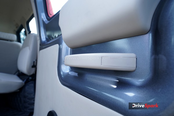 ಹೊಸ ಮಹೀಂದ್ರಾ ಕ್ಲಾಸಿಕ್ 2022 ಎಸ್‌ಯುವಿ ರಿವ್ಯೂ: ಡಿಸೈನ್, ಎಂಜಿನ್ ಬದಲಾವಣೆ...ಹೊಸ ಫೀಚರ್ಸ್ ಜೋಡಣೆ 