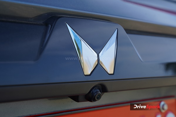 ಹೊಸ ಮಹೀಂದ್ರಾ ಕ್ಲಾಸಿಕ್ 2022 ಎಸ್‌ಯುವಿ ರಿವ್ಯೂ: ಡಿಸೈನ್, ಎಂಜಿನ್ ಬದಲಾವಣೆ...ಹೊಸ ಫೀಚರ್ಸ್ ಜೋಡಣೆ 