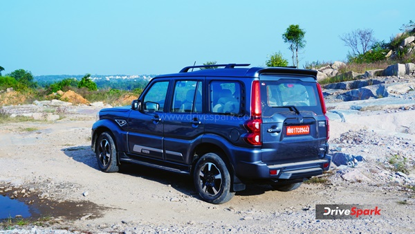 ಹೊಸ ಮಹೀಂದ್ರಾ ಕ್ಲಾಸಿಕ್ 2022 ಎಸ್‌ಯುವಿ ರಿವ್ಯೂ: ಡಿಸೈನ್, ಎಂಜಿನ್ ಬದಲಾವಣೆ...ಹೊಸ ಫೀಚರ್ಸ್ ಜೋಡಣೆ 