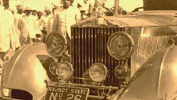 ರೋಲ್ಸ್ ರಾಯ್ಸ್ ಕಾರನ್ನು ಭಾರತದಲ್ಲಿ ಕಸ ಸಂಗ್ರಹಕ್ಕೆ ಎಂದೂ ಬಳಸಿಲ್ಲ... ಹಾಗಾದ್ರೆ ನೈಜ ಕಥೆ ಏನು?