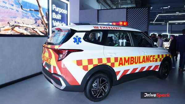 Auto Expo 2023: ಕಿಯಾ ಪೋಲೀಸ್ ಕಾರ್, ಆಂಬ್ಯುಲೆನ್ಸ್‌ ಪ್ರದರ್ಶನ