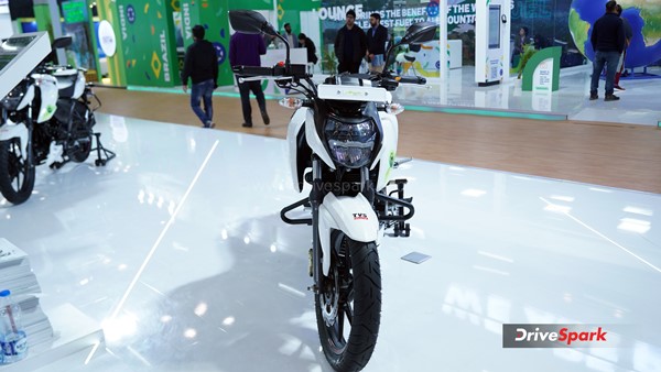 ಫ್ಲೆಕ್ಸ್ ಫ್ಯುಯೆಲ್ ವಿಭಾಗಕ್ಕೆ TVS.. ಅಪಾಚೆ RTR 160 4V ಪ್ರದರ್ಶನ