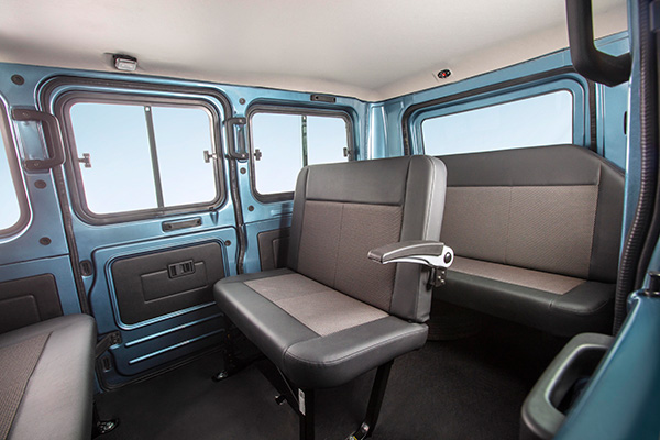 ಟಾಟಾ ಮ್ಯಾಜಿಕ್ 10 ಸೀಟರ್ ಇವಿ ಆಟೋ ಎಕ್ಸ್‌ಪೋದಲ್ಲಿ ಪ್ರದರ್ಶನ: 140 ಕಿಮೀ ರೇಂಜ್ ನೀಡುತ್ತೆ!