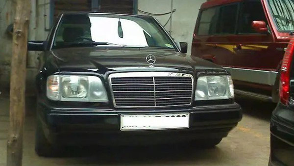 ಅಪರೂಪದ ವಿಡಿಯೋ: ಮುಂಬೈ ರಸ್ತೆಗಳಲ್ಲಿ ರತನ್ ಟಾಟಾ ಡ್ರೈವಿಂಗ್ ಕ್ರೇಜ್ ನೋಡಿ...