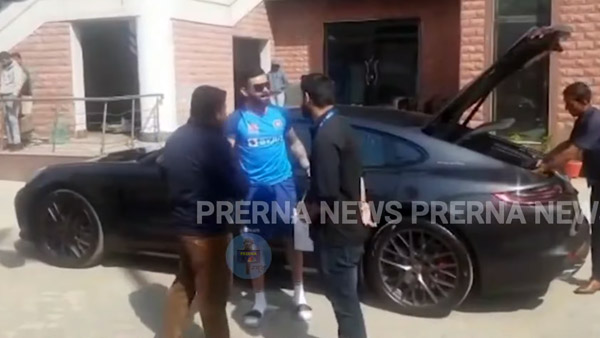 ಹಿಂದೆಂದೂ ಕಾಣಿಸಿಕೊಳ್ಳದ ಕಾರಿನಲ್ಲಿ ಬಂದಿಳಿದ ವಿರಾಟ್‌ ಕೊಹ್ಲಿ 