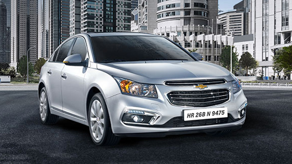 ನಟಿ ದಿಶಾ ಪಟಾನಿ ಕಾರ್ ಕಲೆಕ್ಷನ್... ಗ್ಯಾರೇಜ್‌ನಲ್ಲಿವೆ ದುಬಾರಿ ಎಸ್‌ಯುವಿ, ಸೆಡಾನ್‌ಗಳು... 